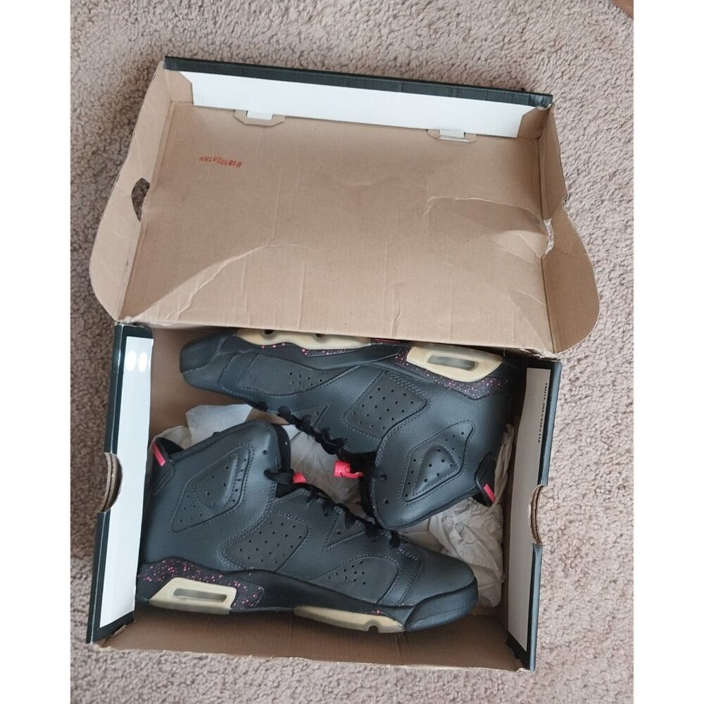 Nike Air Jordan 6 VI Retro Black Anthracite Hyper Pink 6.5Y W/ Box - Picture 5 of 9
